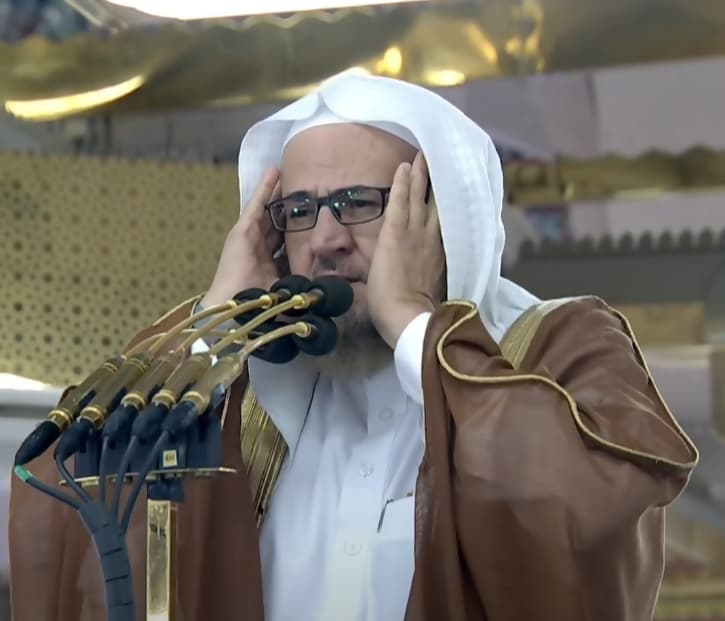 أذان العشاء
