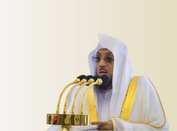 من قوله: "وتجرد صلى الله عليه وسلم في إزار ورداء.." (4)